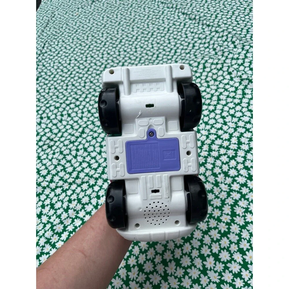 2009 Fisher-Price Little People Musical Pink SUV